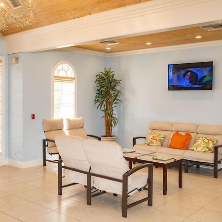 Paradise Island Beach Club Ocean View Villas Creek Village Екстериор снимка