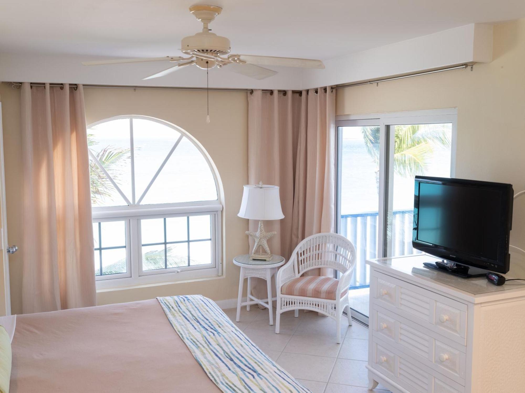 Paradise Island Beach Club Ocean View Villas Creek Village Екстериор снимка