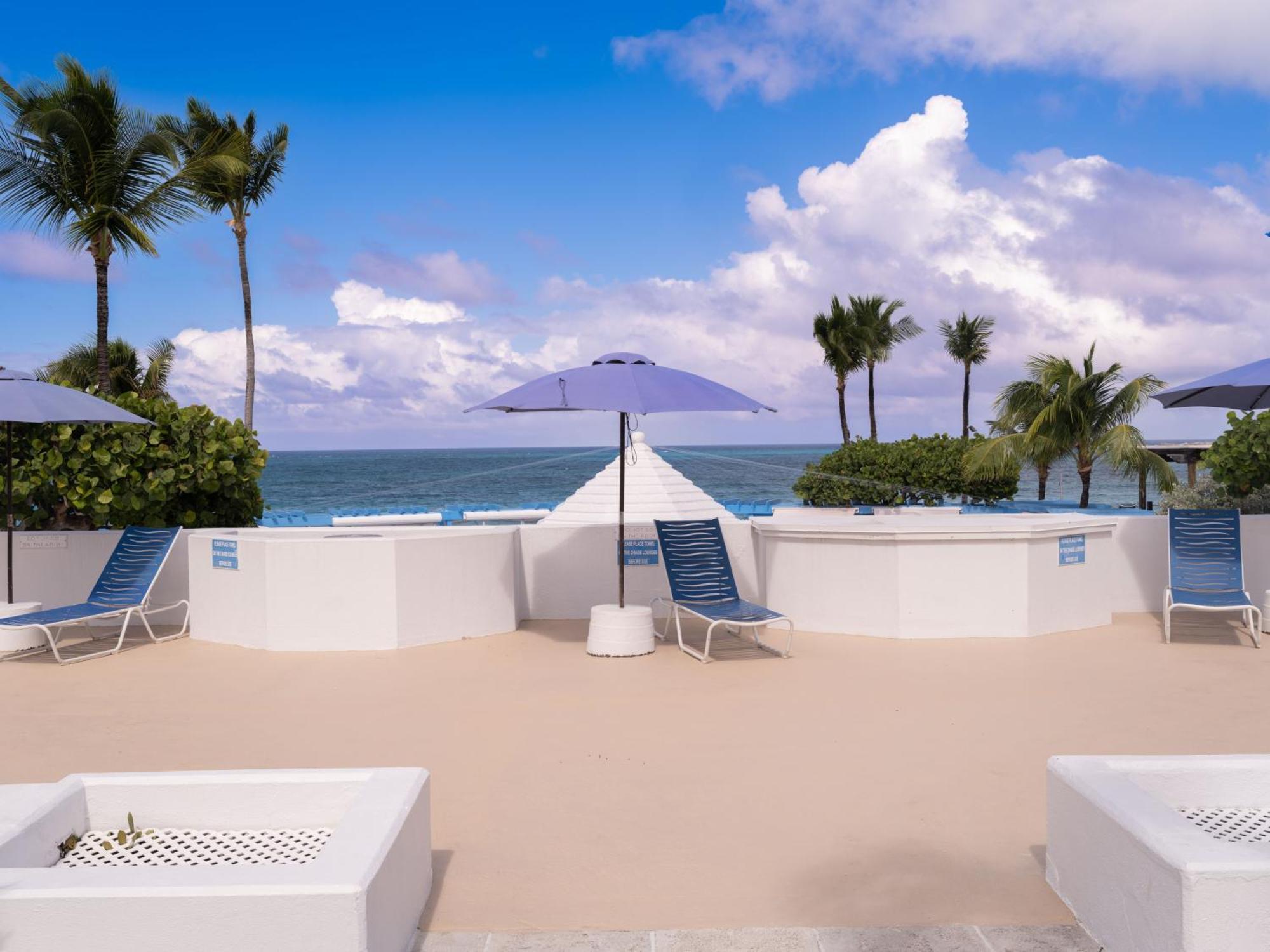 Paradise Island Beach Club Ocean View Villas Creek Village Екстериор снимка